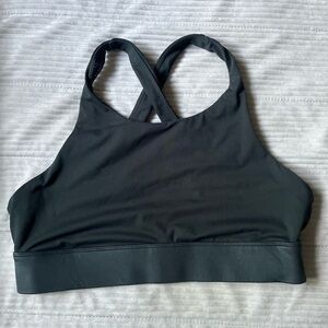 Fabletics no bounce sports bra size M
